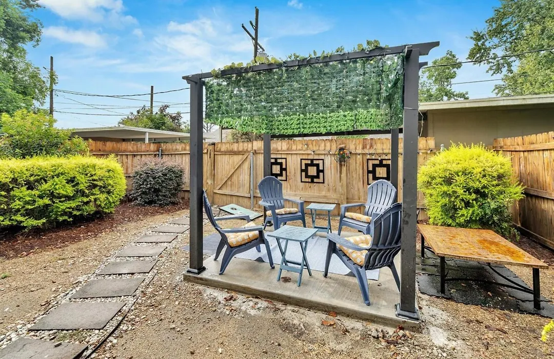 Lsu Tiger Den-1